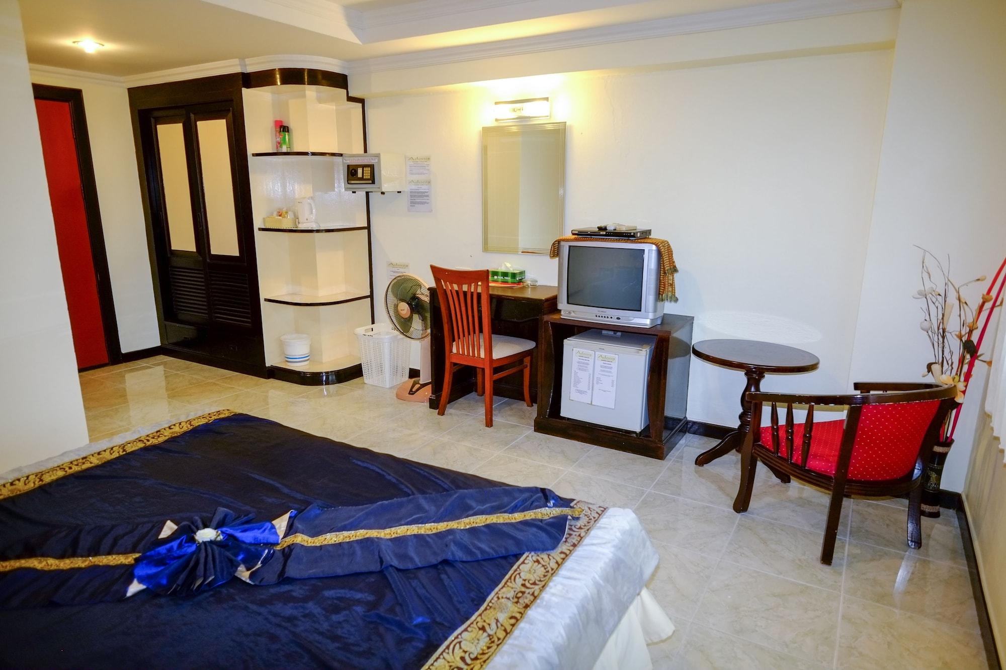 Adonis Guest House Patong Buitenkant foto