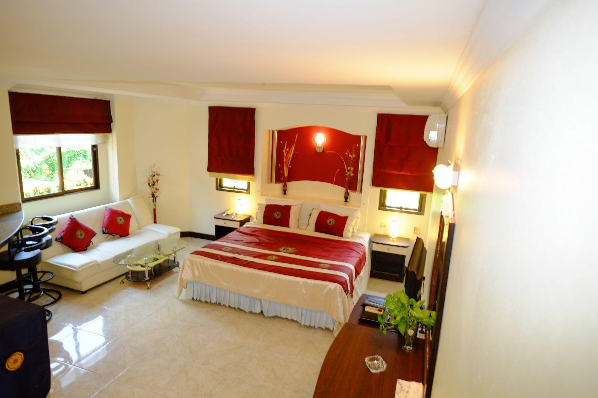 Adonis Guest House Patong Buitenkant foto