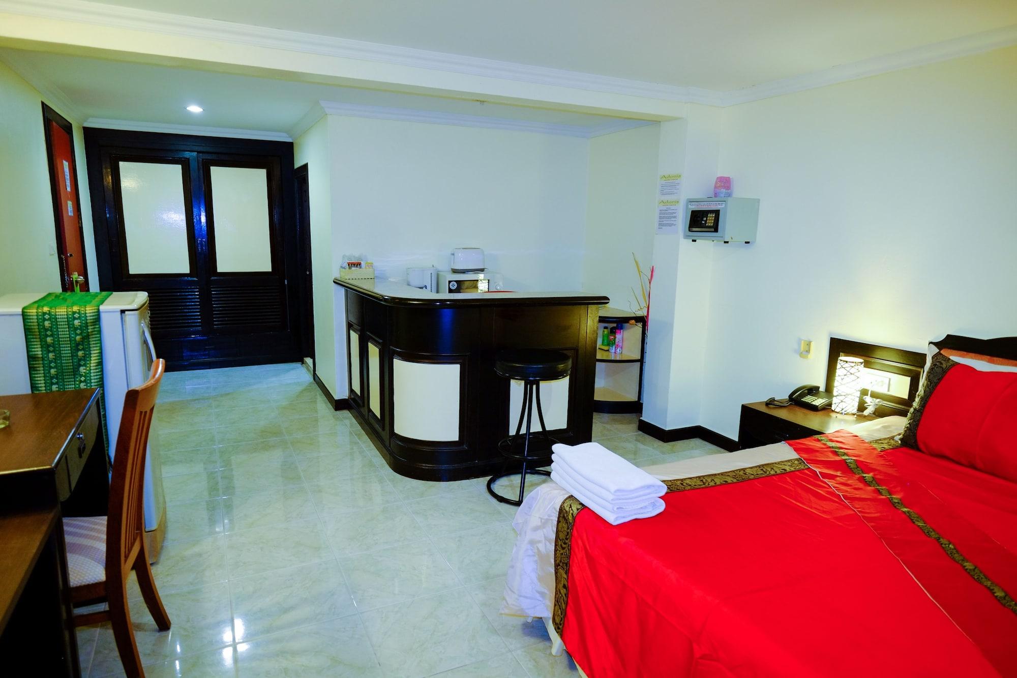 Adonis Guest House Patong Buitenkant foto
