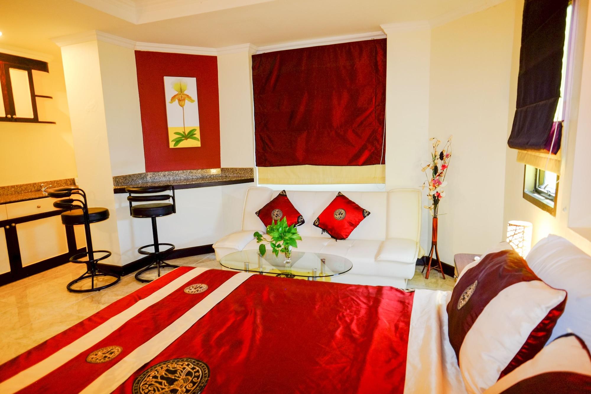 Adonis Guest House Patong Buitenkant foto