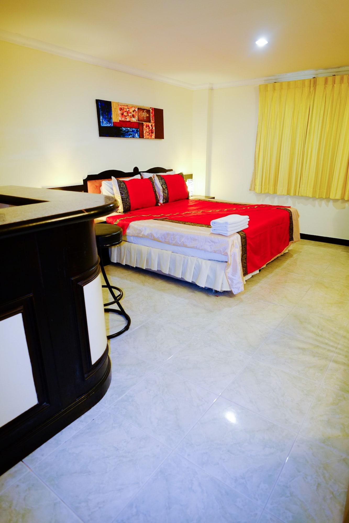 Adonis Guest House Patong Buitenkant foto