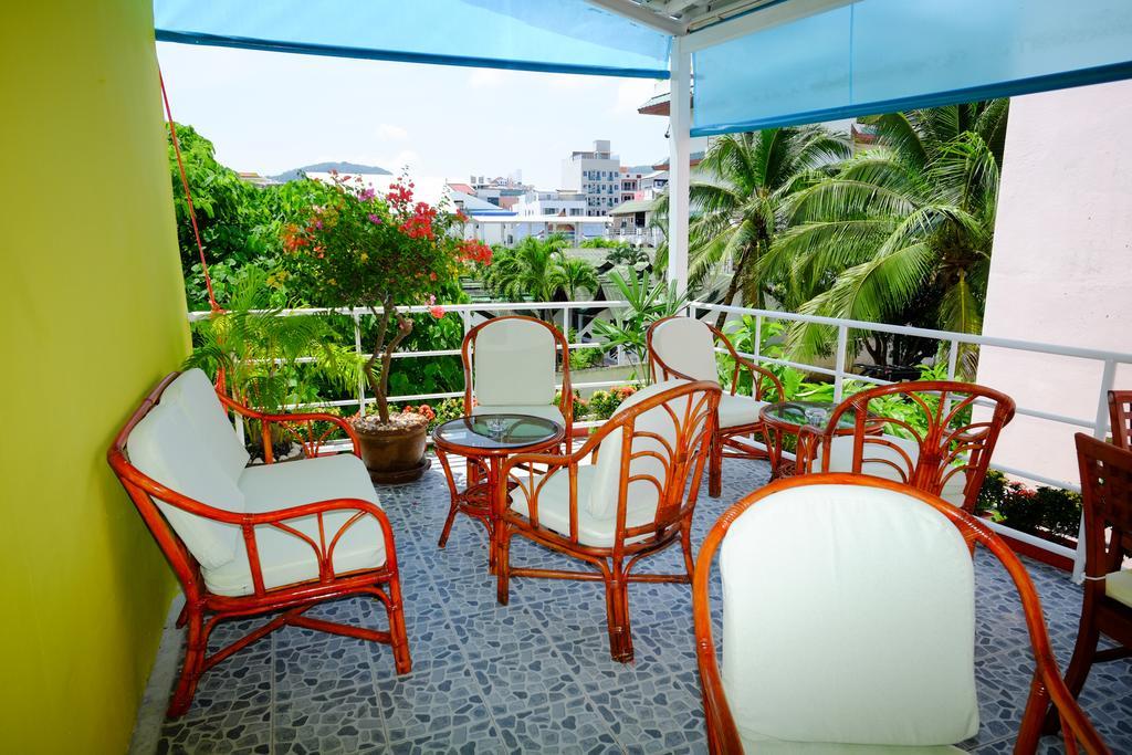 Adonis Guest House Patong Buitenkant foto