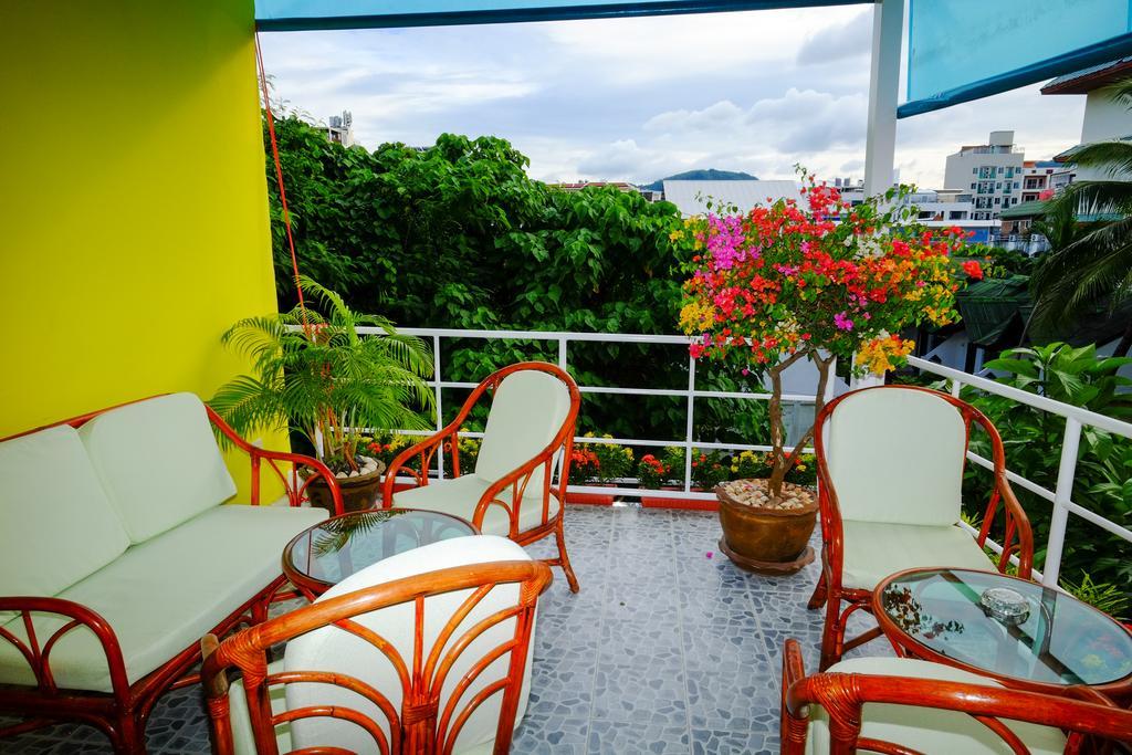 Adonis Guest House Patong Buitenkant foto